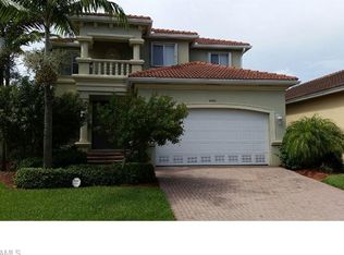 8481 Sumner Ave, Fort Myers, FL 33908