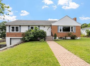 370 Albion St, Wakefield, MA 01880