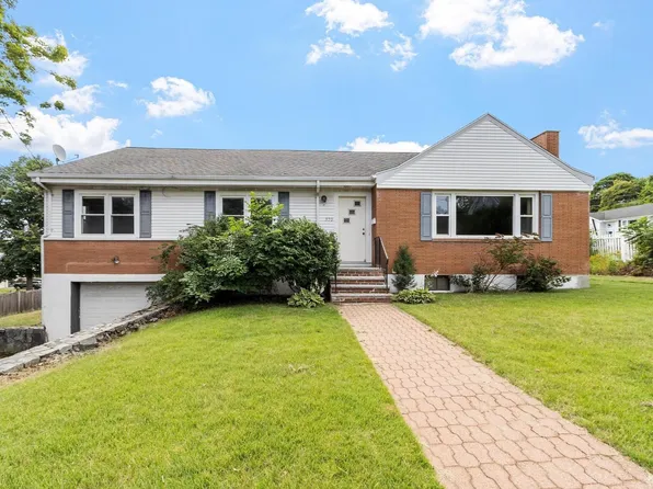370 Albion St, Wakefield, MA 01880