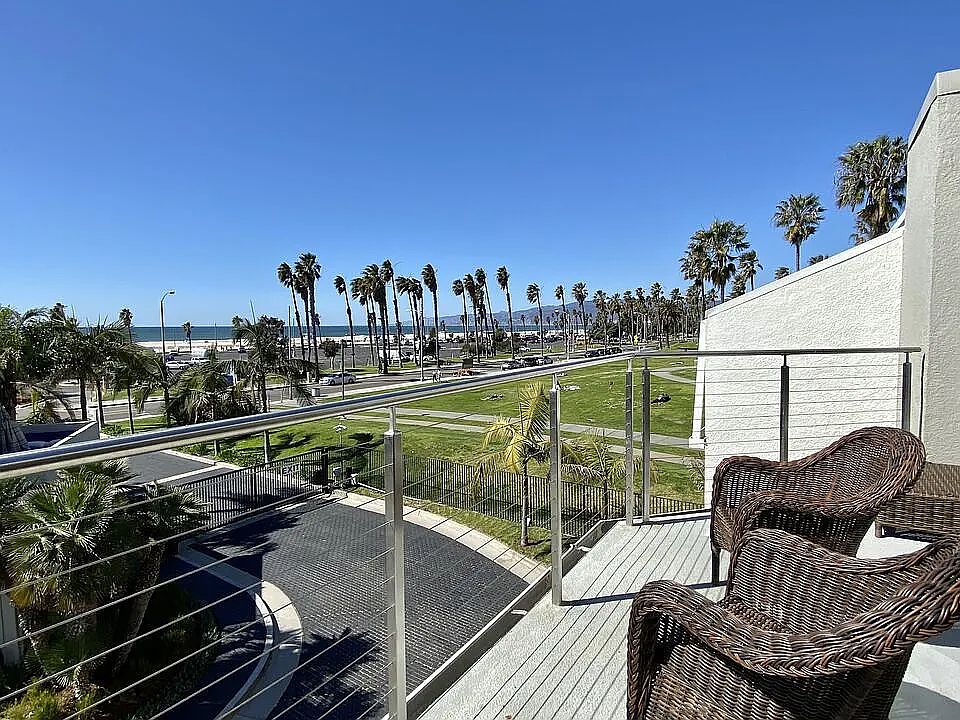 1st image of 42 Sea Colony Dr