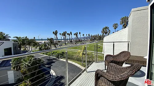 42 Sea Colony Dr Photo 1
