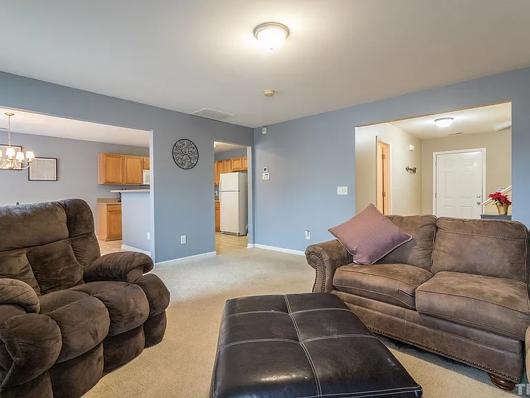 Living Room - Kitchen Connection