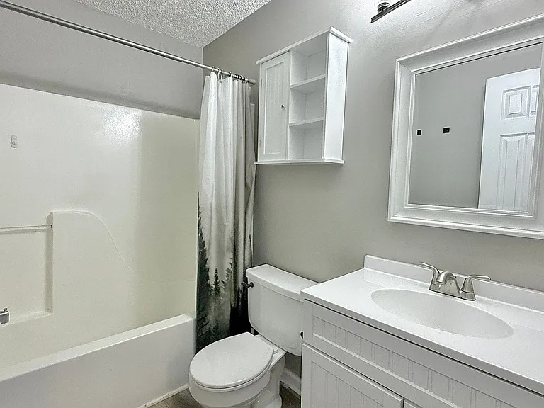 1233 Riyadh Rd — Photo 14
