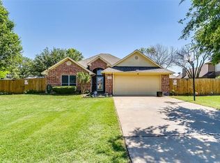 1701 Blackfoot Dr, Cleburne, TX 76033