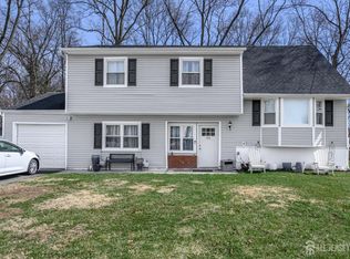 42 Sefton Cir, Piscataway, NJ 08854