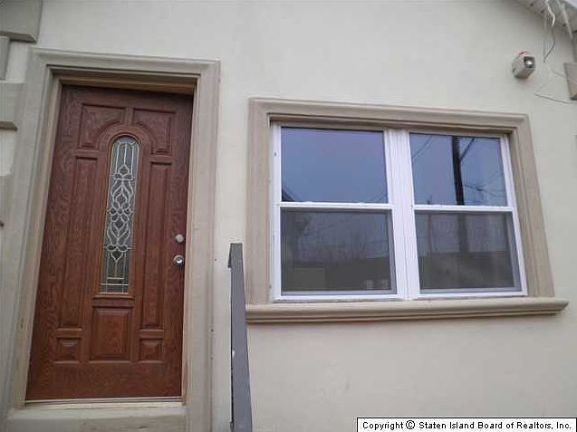 1st image of 14 Sylvan Pl