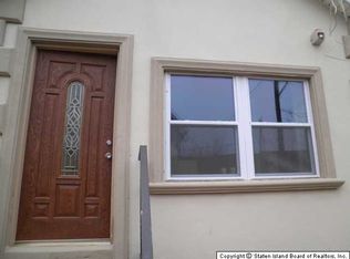 14 Sylvan Pl, Staten Island, NY