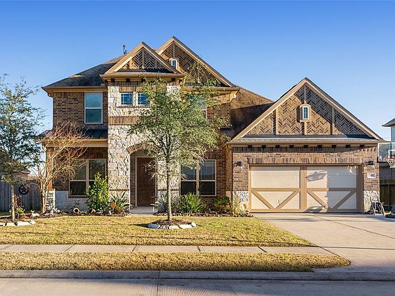 3rd image of 11806 Pearl Ln
