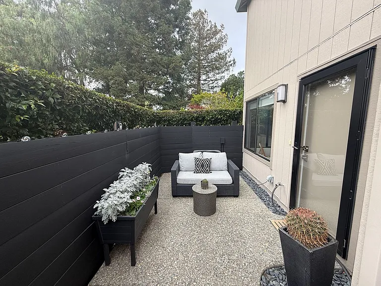 104 Dockside Cir — Photo 3