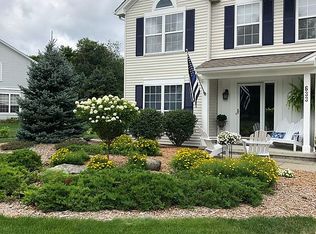 633 Leyland Ct, Lake Orion, MI 48362
