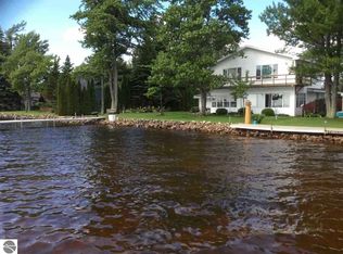 1115 E Lake Mitchell Dr, Cadillac, MI 49601