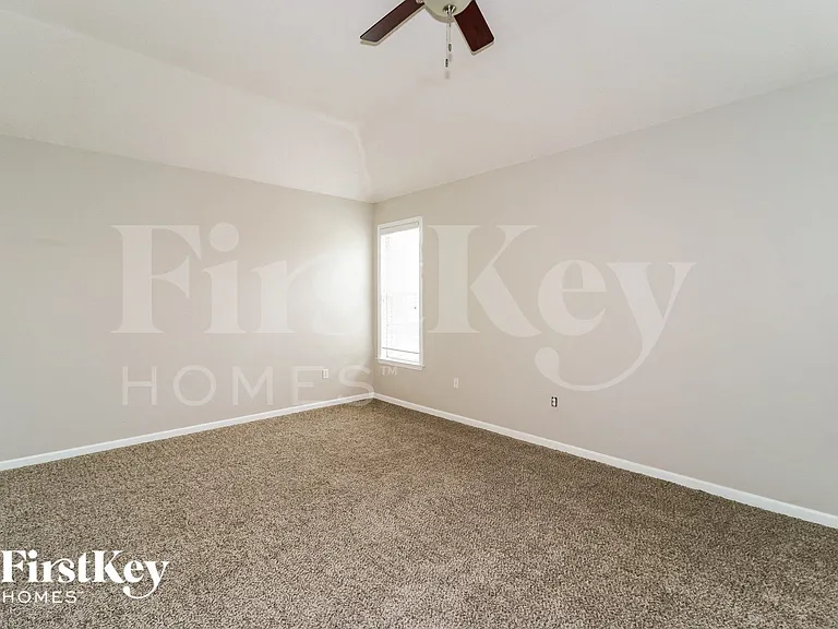 4946 Indian Walk Ln — Photo 8