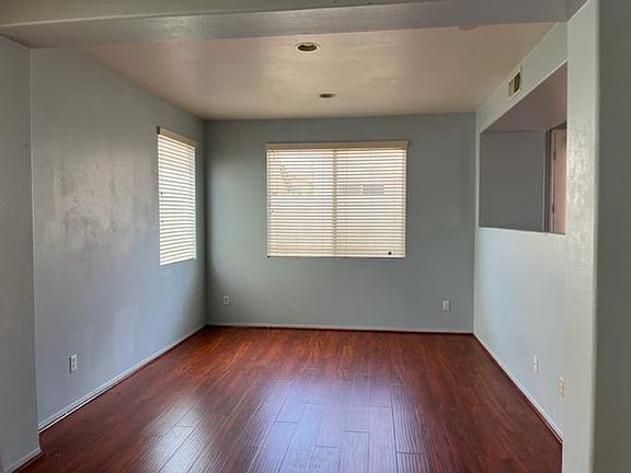 3rd image of 312 Camino De La Luna