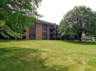 1501 Woodbridge Rd APT 2C, Joliet, IL 60436