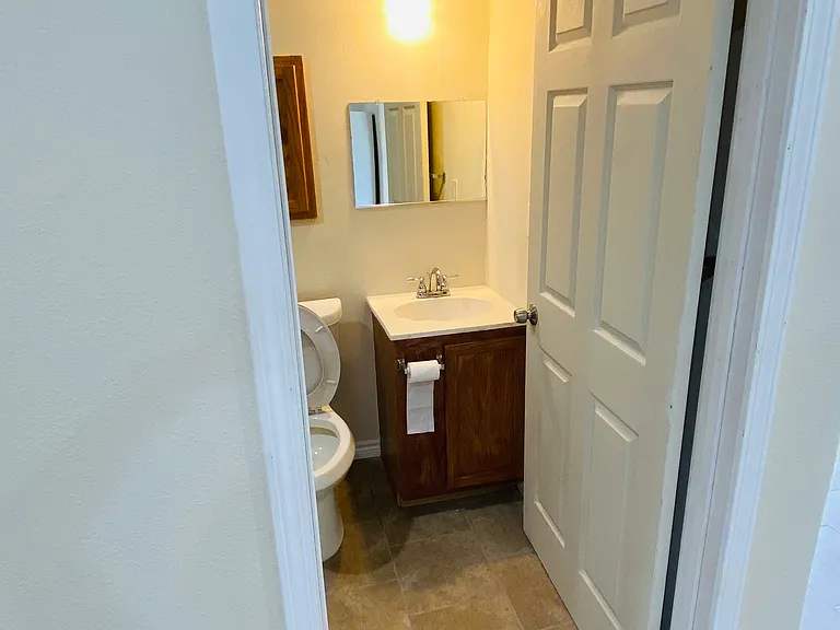 807 Jean St — Photo 24