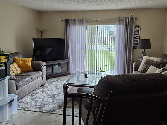 5th image of 206 Watts Ln APT C