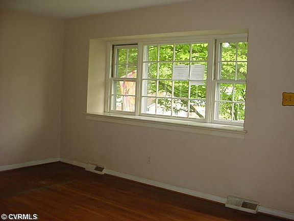 4th image of 2617 Susten Ln