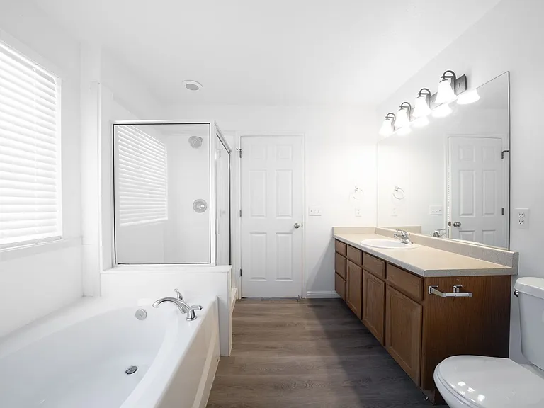 1162 S 1430 E — Photo 10