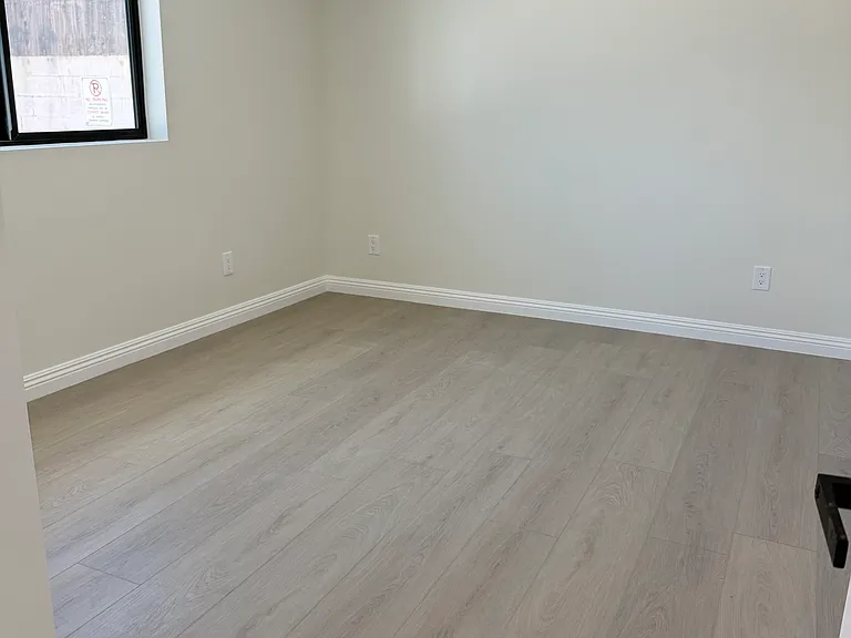 11461 Albers St #1 — Photo 7