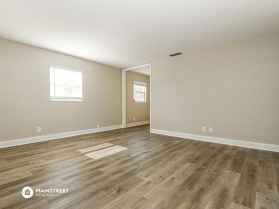 5th image of 2574 35th Ave N