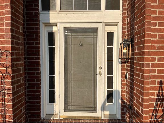 5th image of 4611 Shorewood Dr