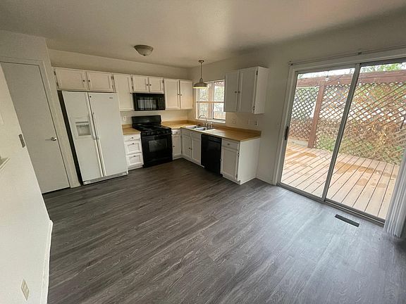 2nd image of 115 Sandler Dr