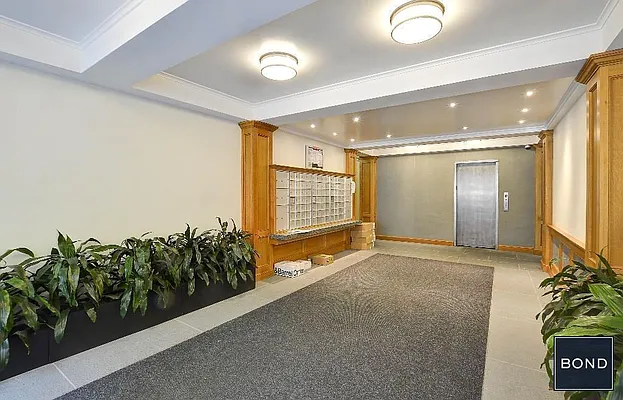 Rented by Bond New York | media 25