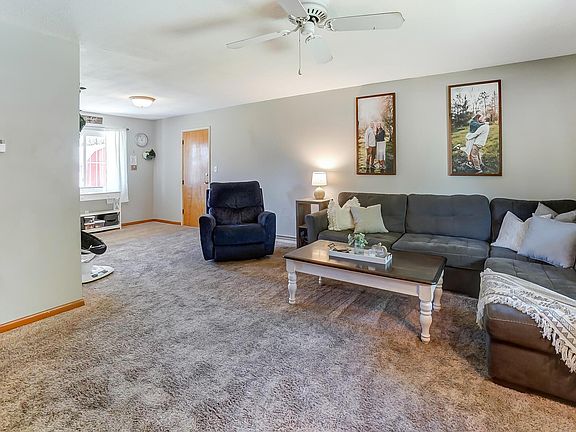 5th image of 431 Catawba Ave