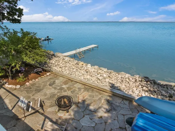 13190 N Forest Beach Shores Rd, Northport, MI 49670