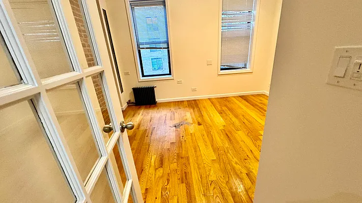 Rented by HOLTON REAL ESTATE INC. | media 17