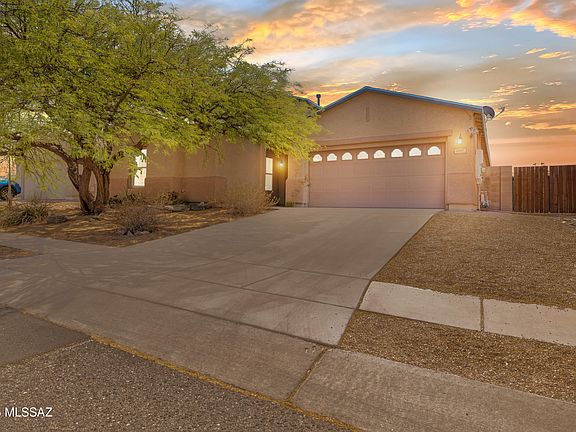 3rd image of 3347 S Desert Scroll Pl