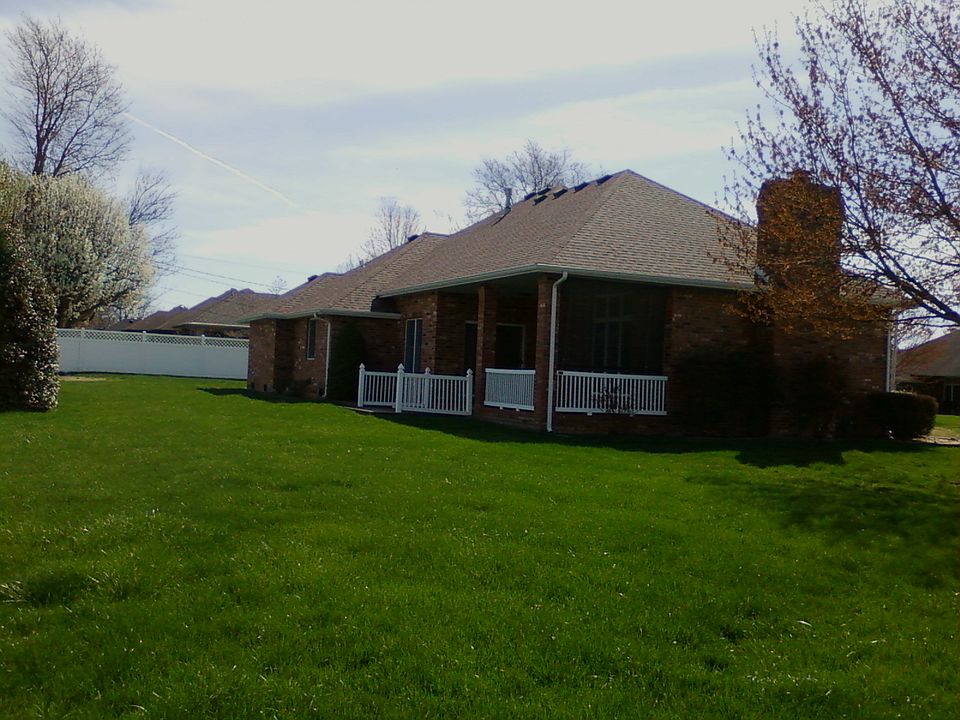 2nd image of 2141 E Sequiota St