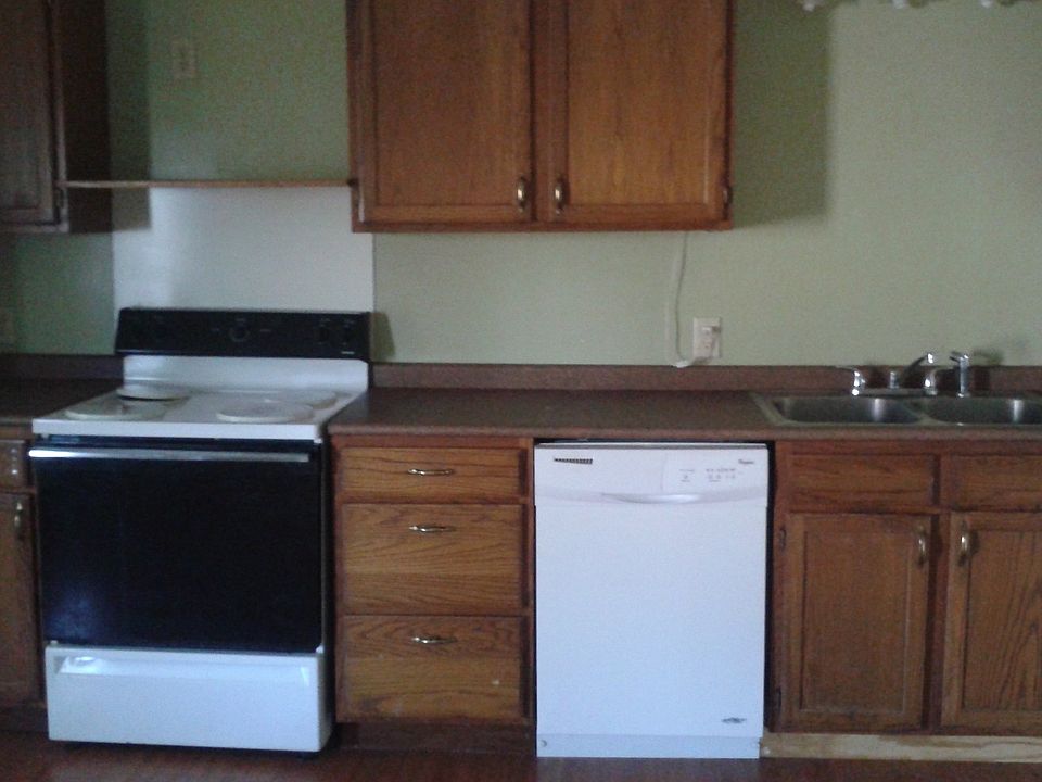 open concept kitchen livingroom