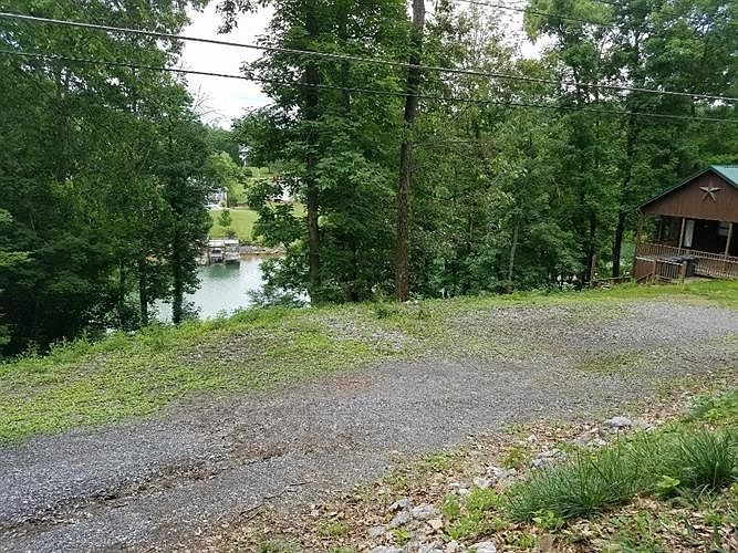 1st image of 500 Lakeside Dr
