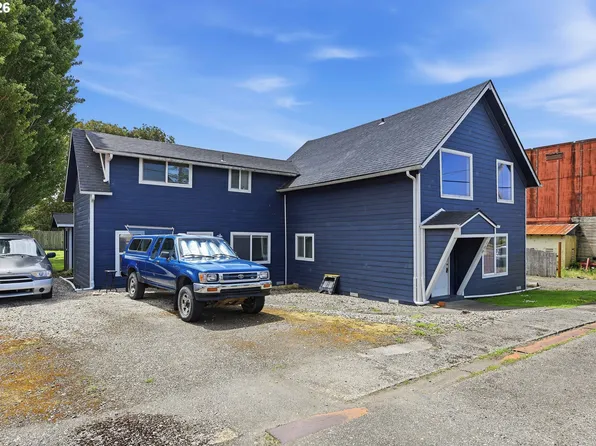 100 Commercial Ave, Gardiner, OR 97441