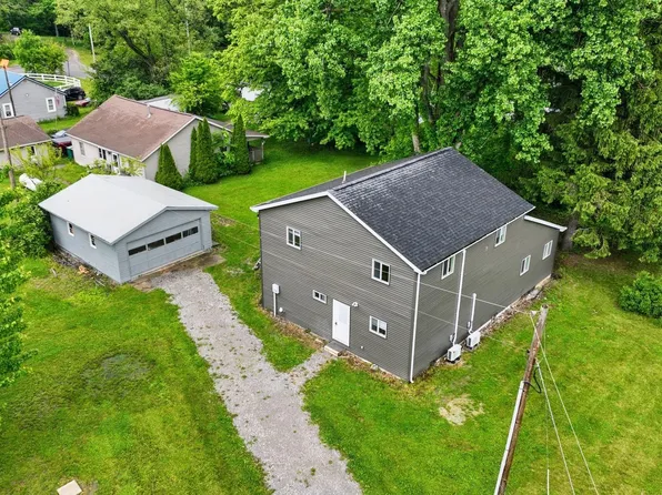 8305 Minne Ha Ha Cir, Fort Wayne, IN 46818