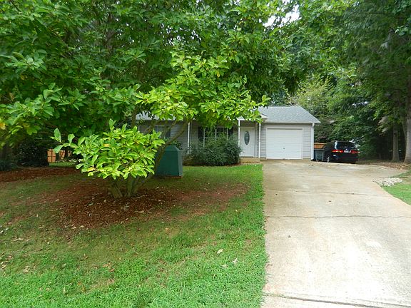 2nd image of 115 Waderich Ln