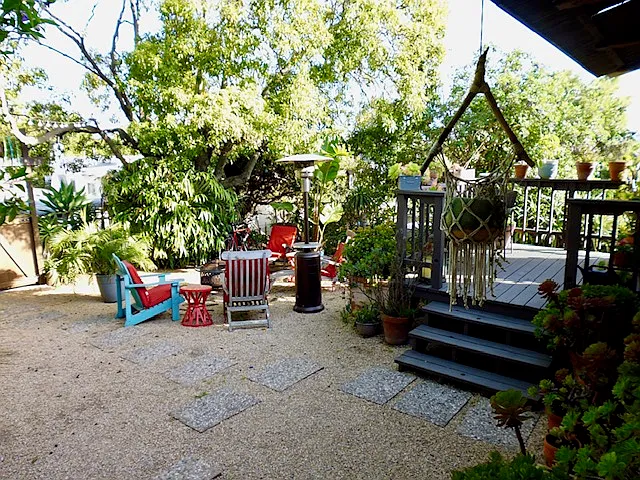 2 bed, 1000 sqft, $4,000 — Photo 3