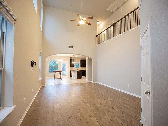 3rd image of 3240 E Whitestone Blvd Unit 53