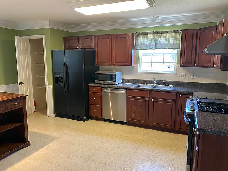 2508 Forest Valley Ln — Photo 7
