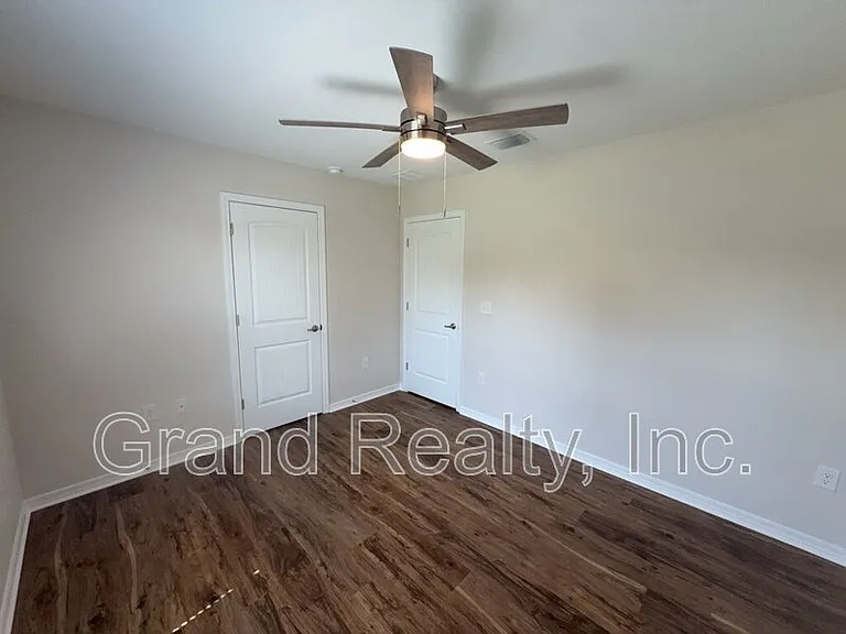 4208 Eleanor St — Photo 16