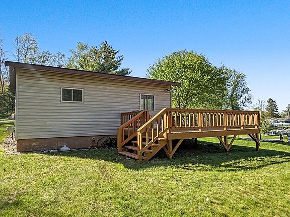 2nd image of 11400 Phoebe Ln