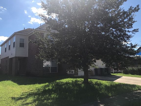 3rd image of 12226 Hawthorne Hill Cir