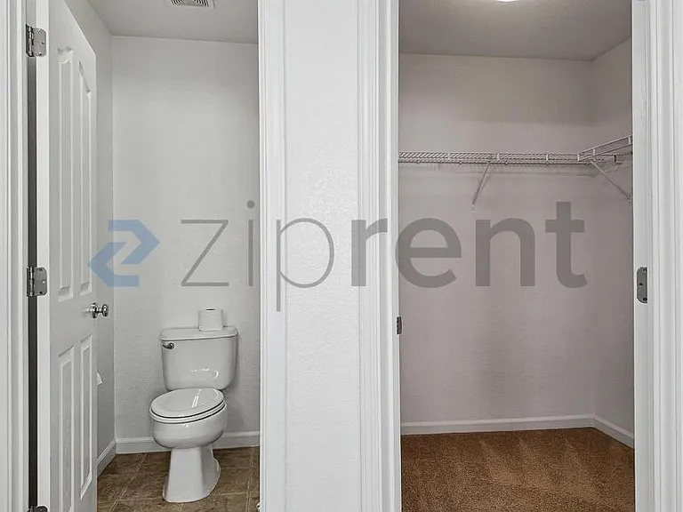 8464 Roseto Rd — Photo 43