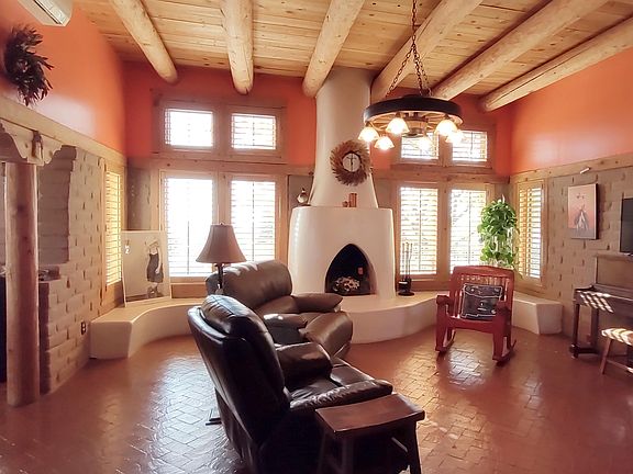 5th image of 675 Windsong Ln