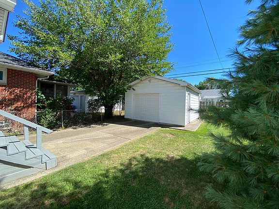 2nd image of 19470 Ormiston Ave