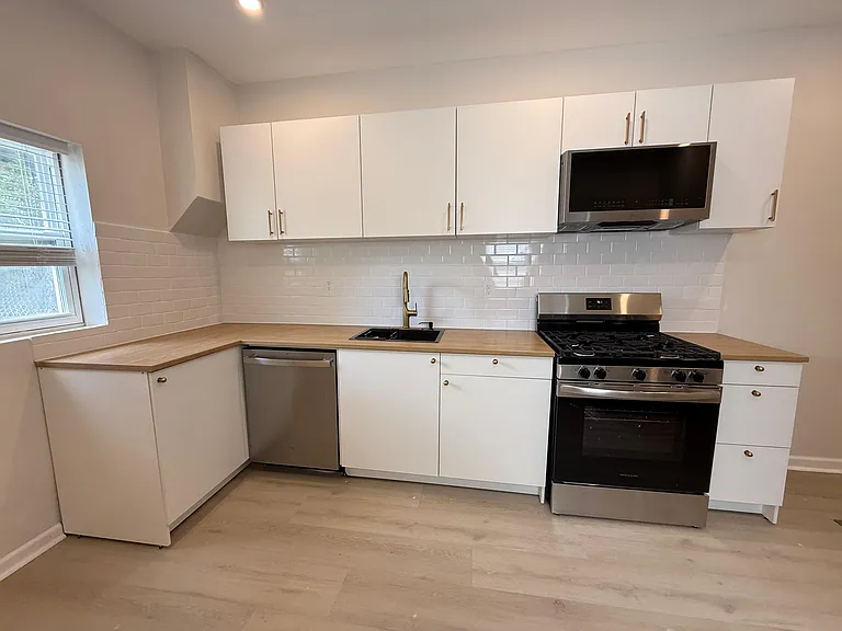 824 Elm St — Photo 20