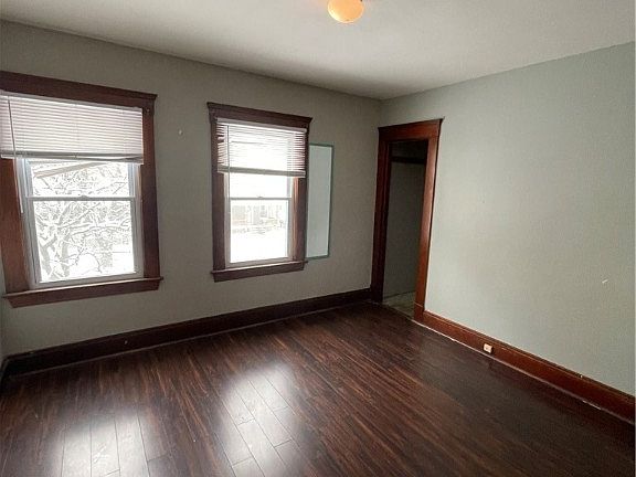 5th image of 4009 Bucyrus Ave