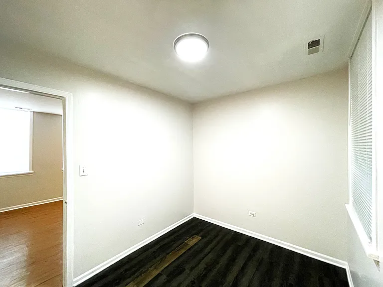 3227 S Aberdeen St #1M — Photo 16