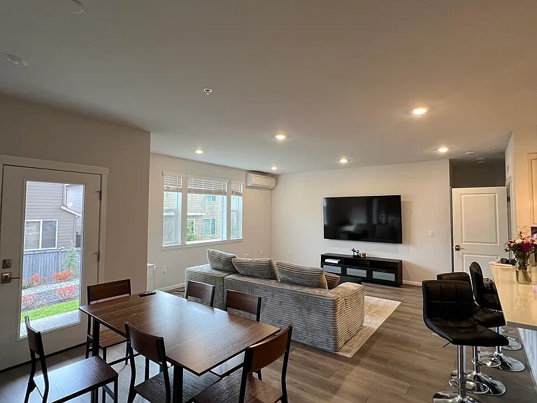 19319 NE 69th Way #101 — Photo 18